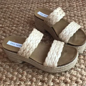 Steve Madden Known Raffia Platform Sandals. Size 10