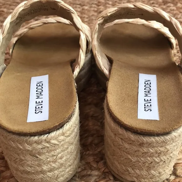 Steve Madden Known Raffia Platform Sandals. Size 10
