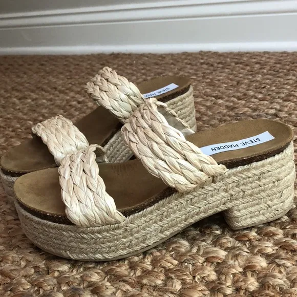 Steve Madden Known Raffia Platform Sandals. Size 10