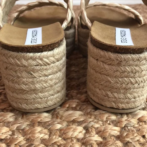 Steve Madden Known Raffia Platform Sandals. Size 10