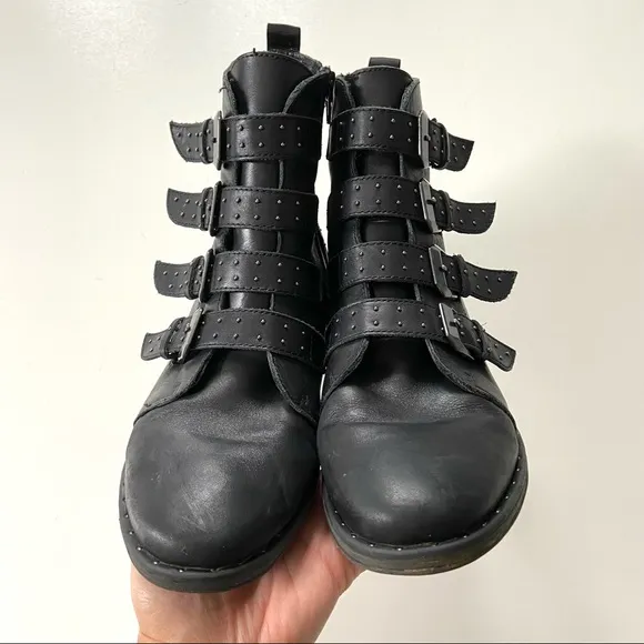 Steve Madden Pursue Black Genuine Leather Studded Buckle Moto Ankle Boots