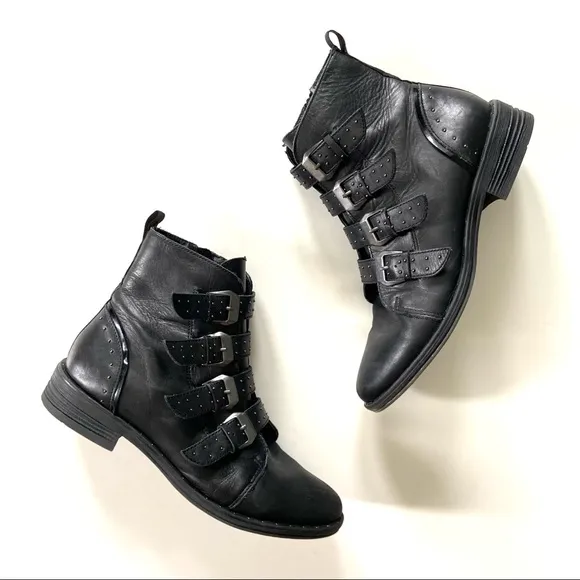 Steve Madden Pursue Black Genuine Leather Studded Buckle Moto Ankle Boots