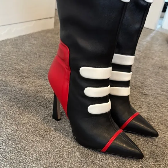 Steve Madden Stylish Black and Red Women's Boots