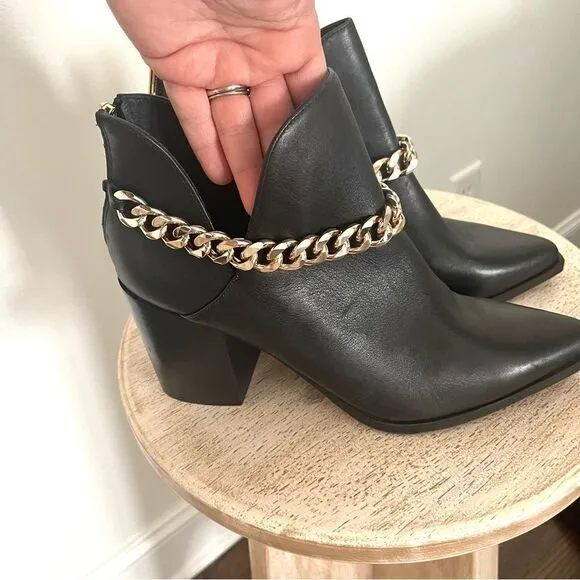 Steve Madden Tranquil Ankle Boots with Gold Chain Accent Size 10 NWOB