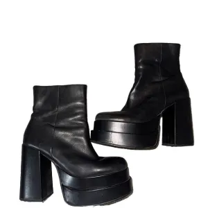 Steve Madden Womens Cobra Black Ankle Boots Shoes 11 Medium Y2K