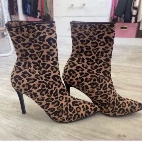 Steve Madden Leopard Print Stiletto Ankle Boots Size 6