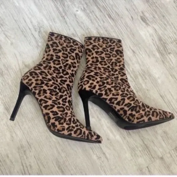 Steve Madden Leopard Print Stiletto Ankle Boots Size 6