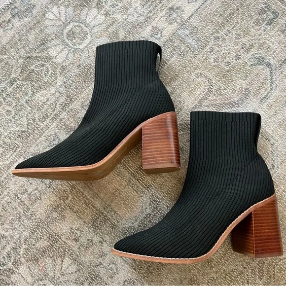 Steven NY Steve Madden Nara Sock Bootie 9 Black Chunky Block Heel Chic Boots