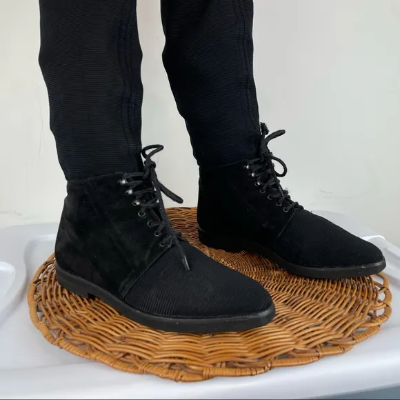 Stuart Weitzman Black Suede Lace Up Ribbed Sock Calf Stretch Moto Boots Sz 7
