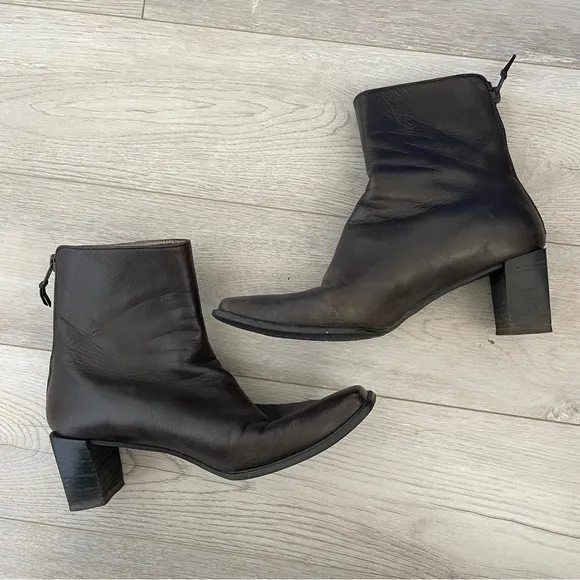 Stuart Weitzman Boots leather square toe ankle womens Brown size 8 classic chic
