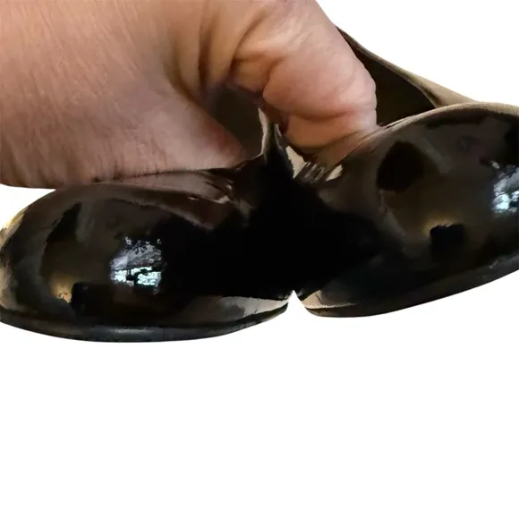 Stuart Weitzman Chic Pump Black Patent Leather Size 8.5