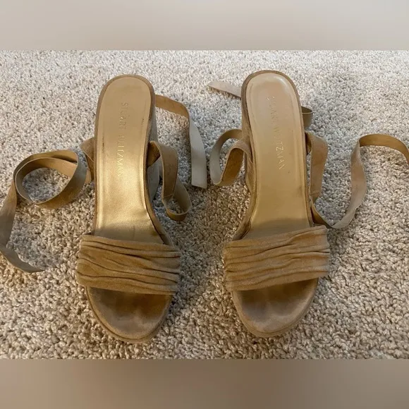 Stuart Weitzman Tan suede wedge heel sandals size 7.5 festival chic boho coastal