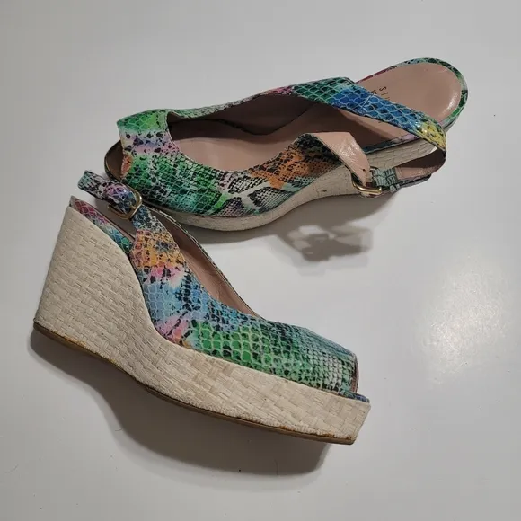 Stuart Weitzman Wedge Platform Slingback Sandals Size‎ 9 Green Blue Snake Print