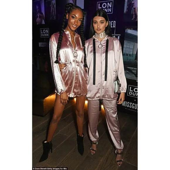 💥STUNNING💥Londunn x Missguided Pink Metallic Jacket Dress