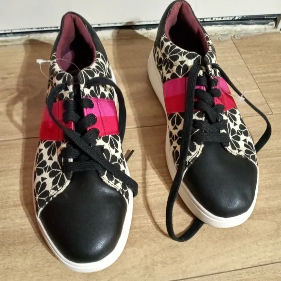 Stylish Black and Pink Women's Sneakers
