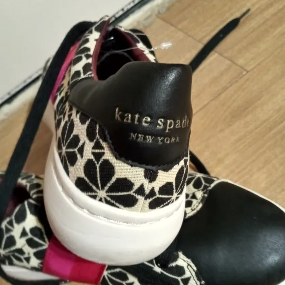 Stylish Black and Pink Women's Sneakers