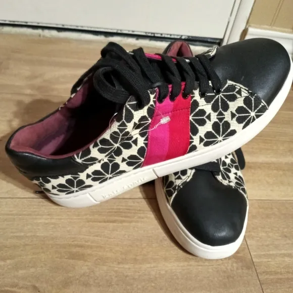 Stylish Black and Pink Women's Sneakers