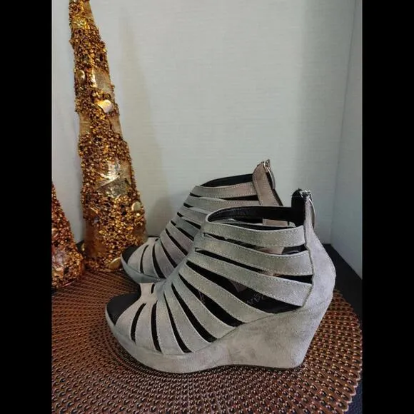 Stylish Cordani Strappy Wedge Heels
