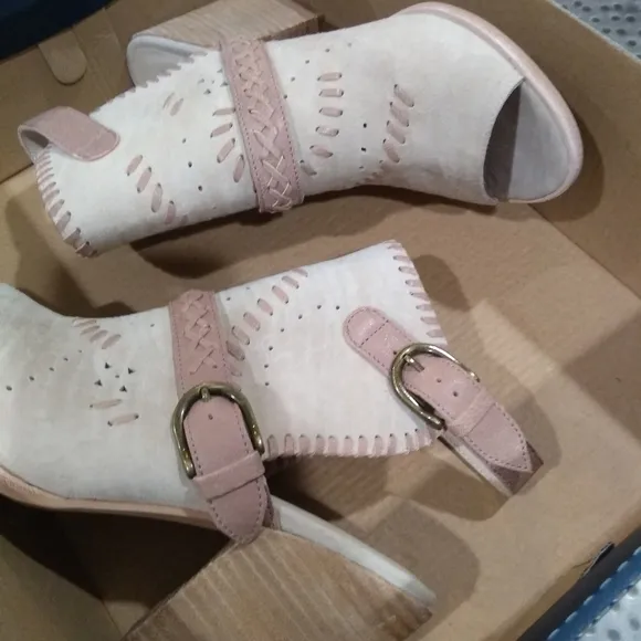 🆕🌿SUNDANCE BOHO LEATHER HIGH HEEL SANDALS🌿