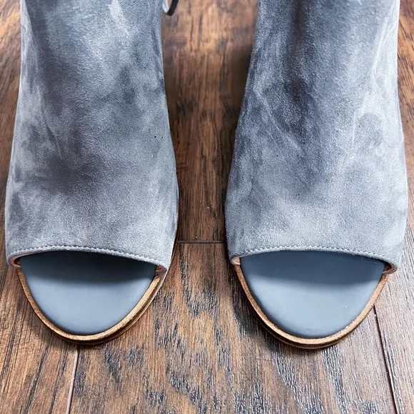 Sundance • Stormy Sandals open toe ankle booties heel grey suede leather boho