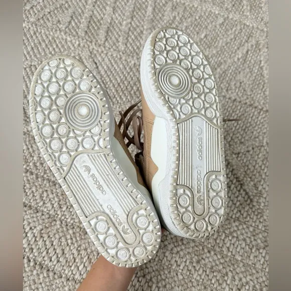 Super trendy Adidas Forum Low Nude&amp;White women’s 7