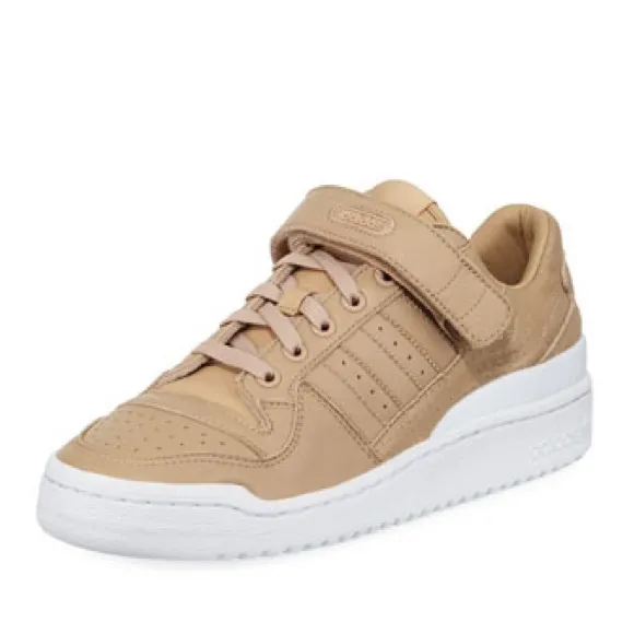 Super trendy Adidas Forum Low Nude&amp;White women’s 7