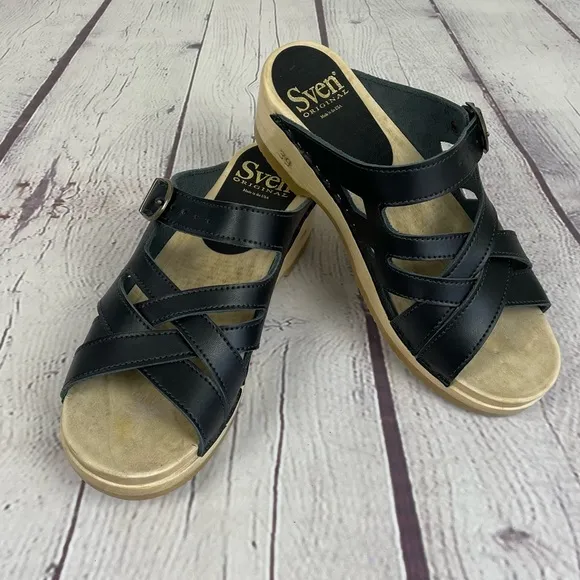Sven Weave Buckle Sandal Clogs Black Smooth Leather Size 39