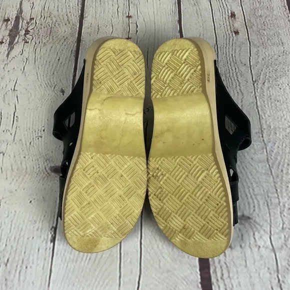 Sven Weave Buckle Sandal Clogs Black Smooth Leather Size 39