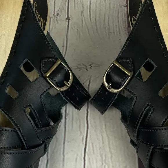 Sven Weave Buckle Sandal Clogs Black Smooth Leather Size 39