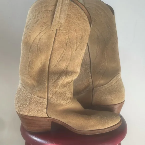 Tan Suede FRYE ‘80s Authentic Boots M 9.5