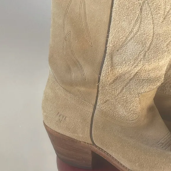 Tan Suede FRYE ‘80s Authentic Boots M 9.5