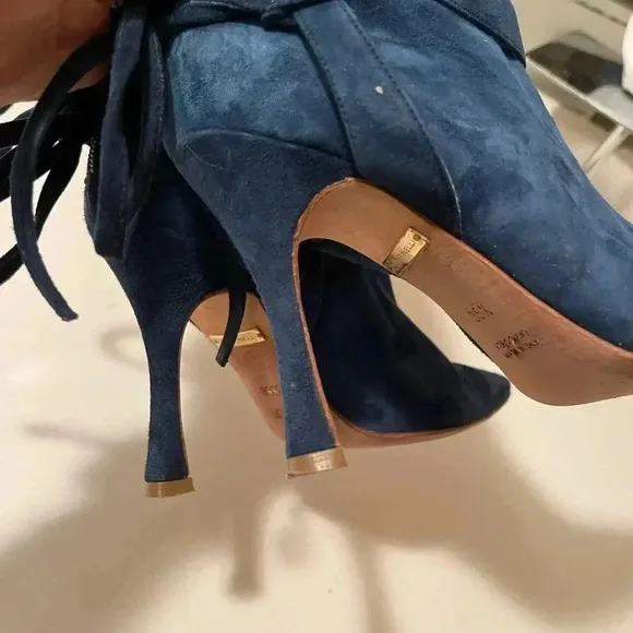 Tania Spinelli Italian Navy blue tall suede boots with chic style