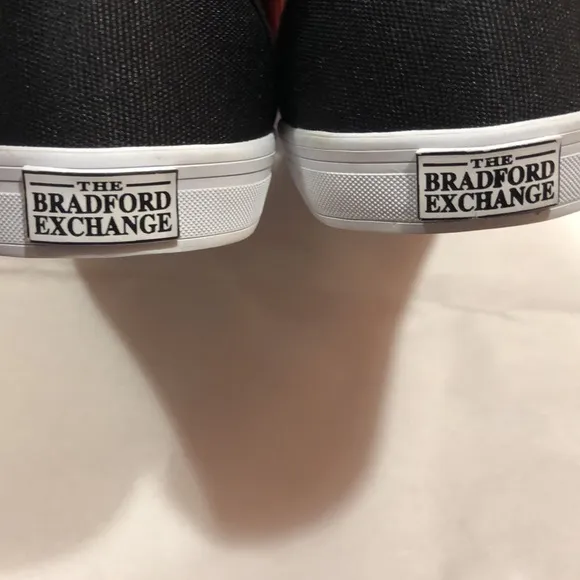 The Bradford Exchange Minnie /Micky Retro Sneakers
