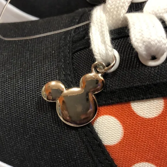 The Bradford Exchange Minnie /Micky Retro Sneakers