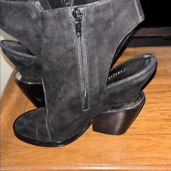 Theyskens theory Black Suede Women's Wedge size 7