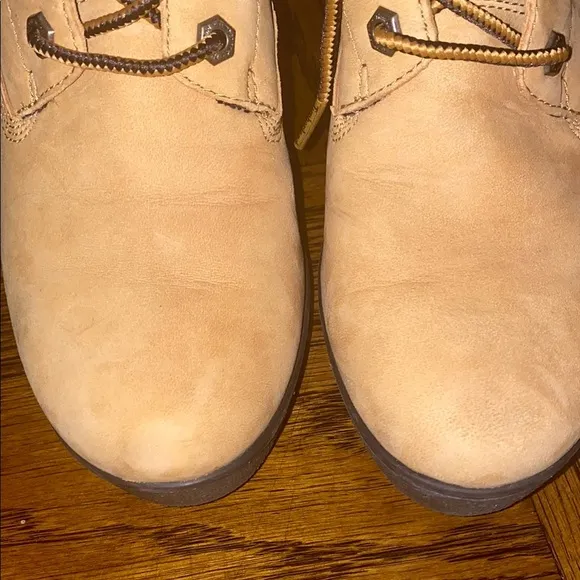 Timberland limited edition Women's Camel Wedge Ankle Boots Like New NO Box