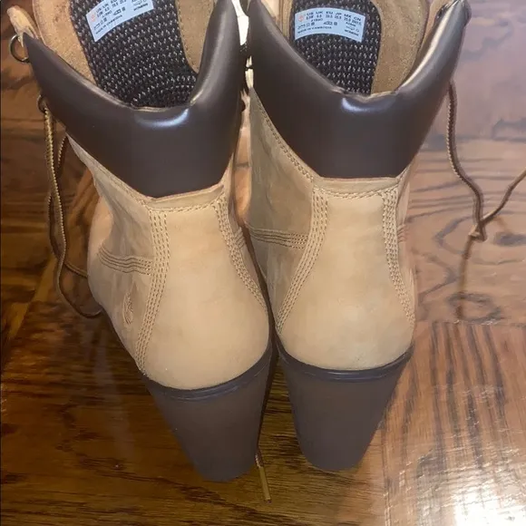 Timberland limited edition Women's Camel Wedge Ankle Boots Like New NO Box