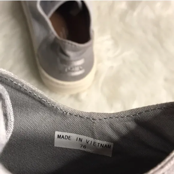 TOMS Gray Canvas Platform Sneaker Shoes 9