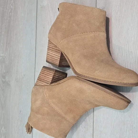 Toms Women Leila Toffee Suede Ankle Boots Heels Shoes Sz 7.5