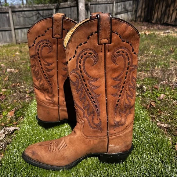 Tony Lama Tan Cowboy Boots
