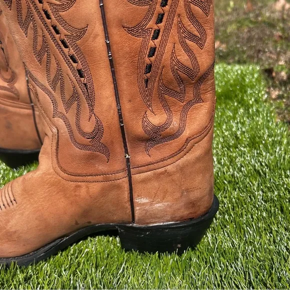 Tony Lama Tan Cowboy Boots