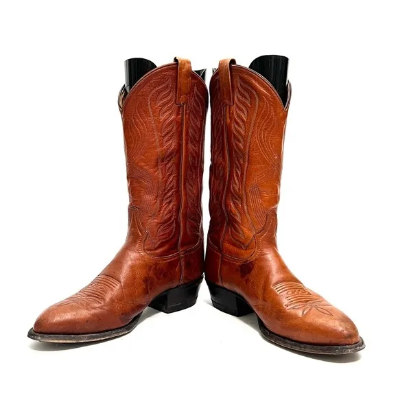 TONY LAMA | Vintage 1970s men’s honey brown leather cowboy boots