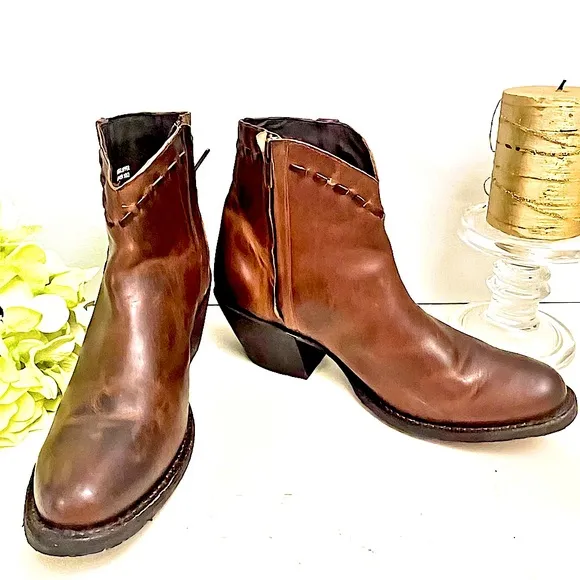 TONY LAMA WOMEN'S ANAHI BUCKSTITCH BOOTS Sz 8.5