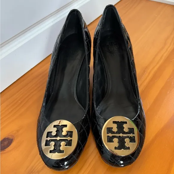 Tory Burch Black Quilted Leather Flats