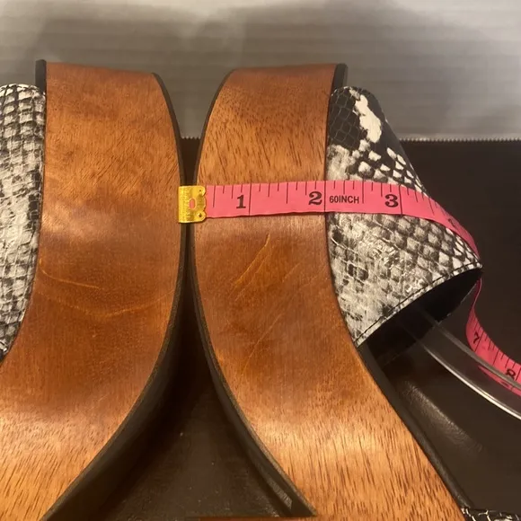 Tory Burch Camilla Snake Print Wooden Platform Sandals Size 9.5