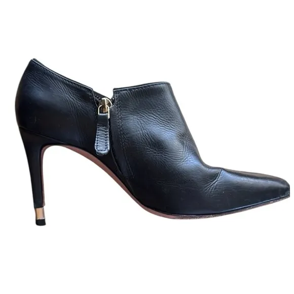 Tory Burch Chic Black Leather Ankle Boots w zippers