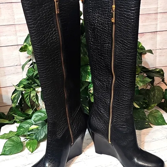 Tory Burch NWOB Black Dabney Croc Textured  Pebbled Embossed Knee-High B…