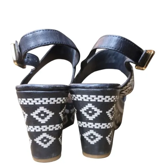 Tory Burch Reena Platform Moroccan Aztec Wedge Sandals Black And White Size 8.5