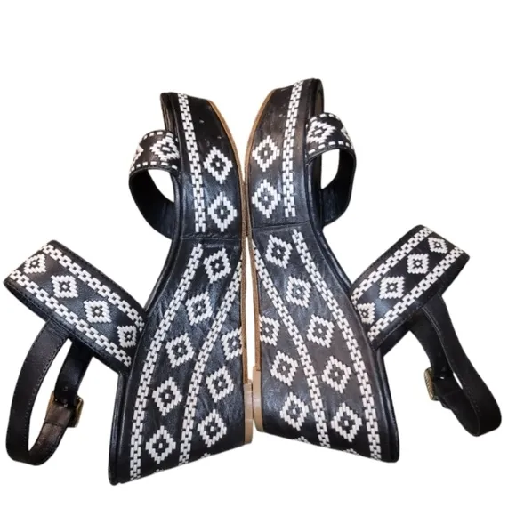 Tory Burch Reena Platform Moroccan Aztec Wedge Sandals Black And White Size 8.5
