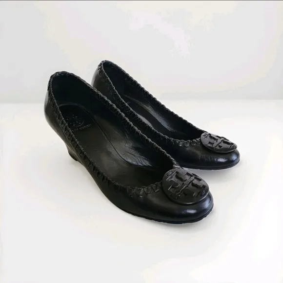 Tory Burch Womens 8 Black Leather Whipstitch Low Profile Wedge Shoes